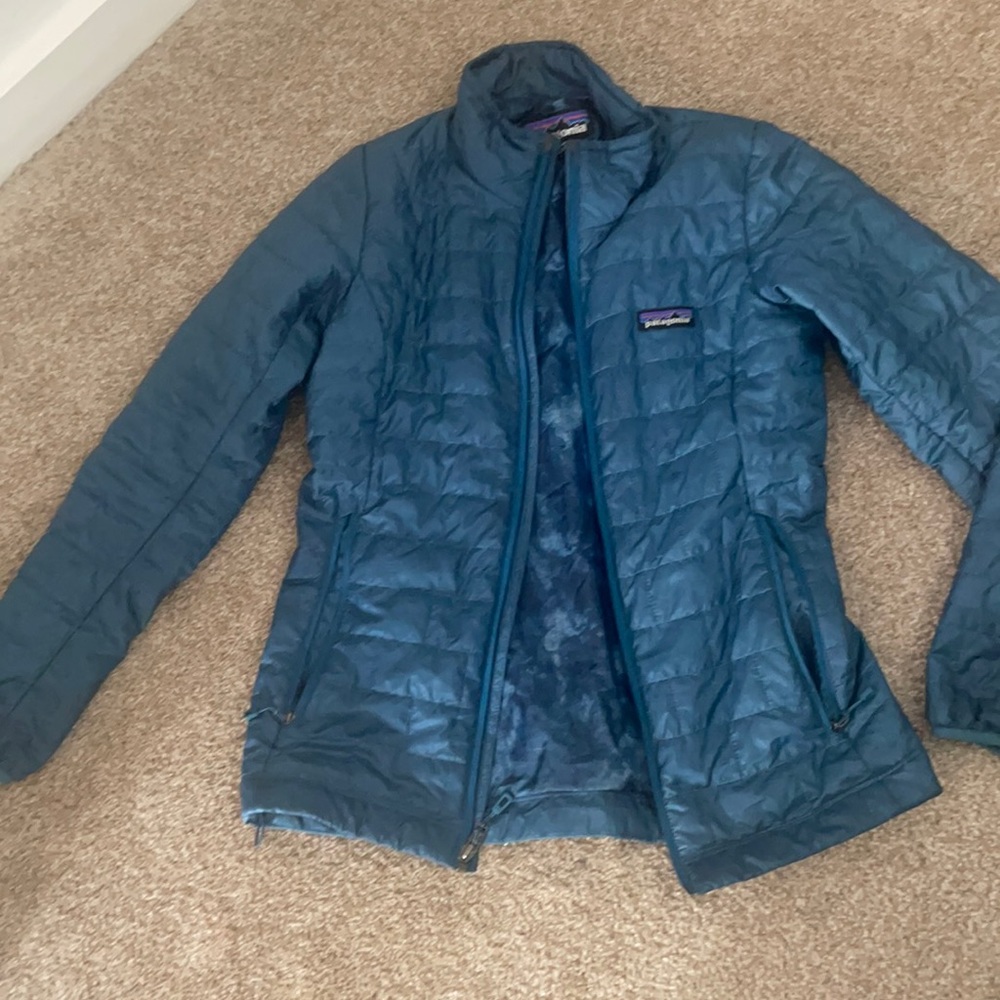 XS (Like New) Wavy Blue Patagonia Nano Puff Jacket